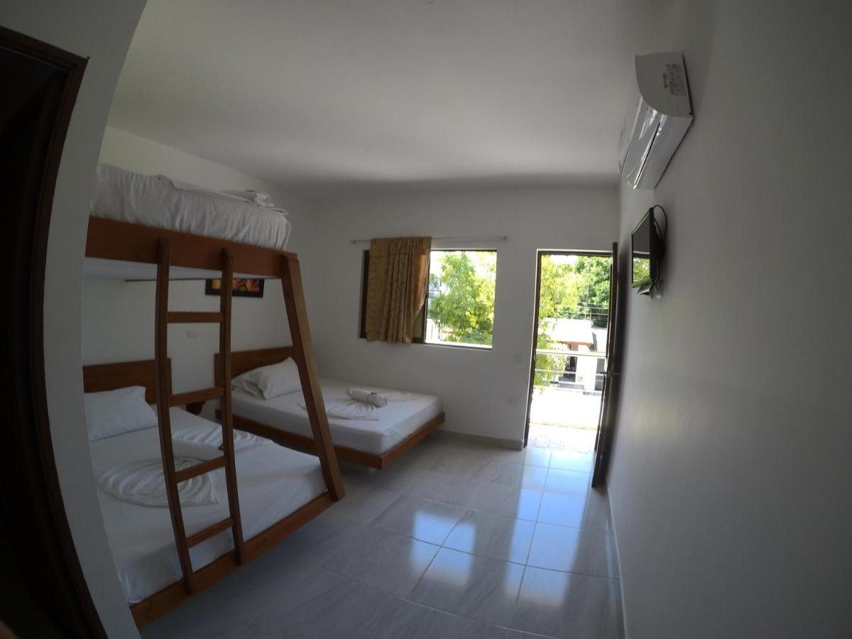 פוארטו טריונפו Hotel Paraiso Plaza מראה חיצוני תמונה